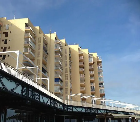 Apartament Maestro Parada *